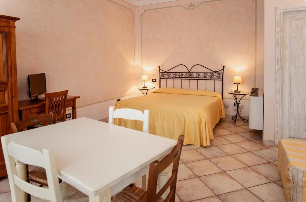 Hotel Rossi Манчано Екстериор снимка