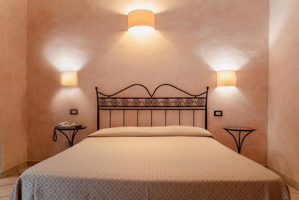 Hotel Rossi Манчано Екстериор снимка