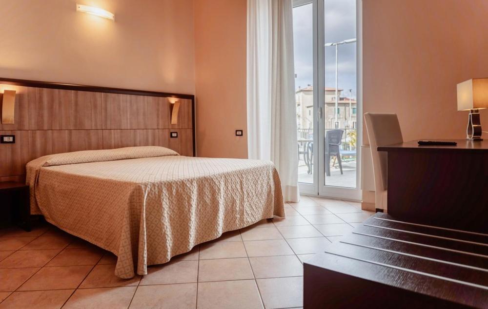 Hotel Rossi Манчано Екстериор снимка