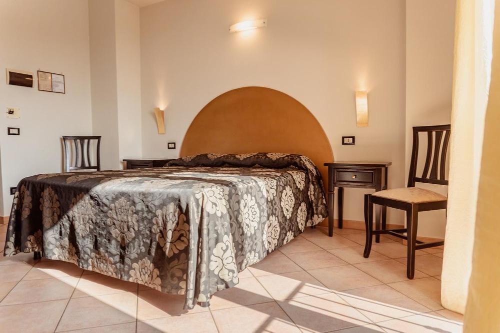 Hotel Rossi Манчано Екстериор снимка