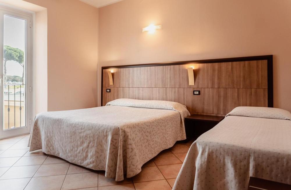 Hotel Rossi Манчано Екстериор снимка