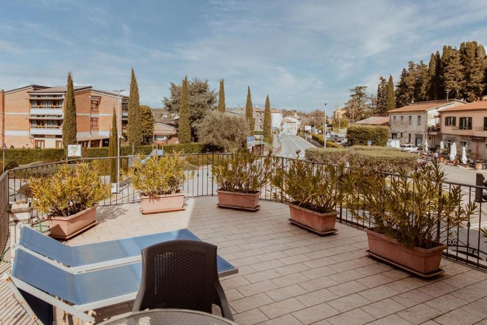 Hotel Rossi Манчано Екстериор снимка